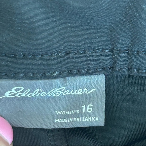 Eddie Bauer Women’s Black Adventurer 2.0 Stretch Active Skort 16 Golf Hiking - Picture 6 of 7